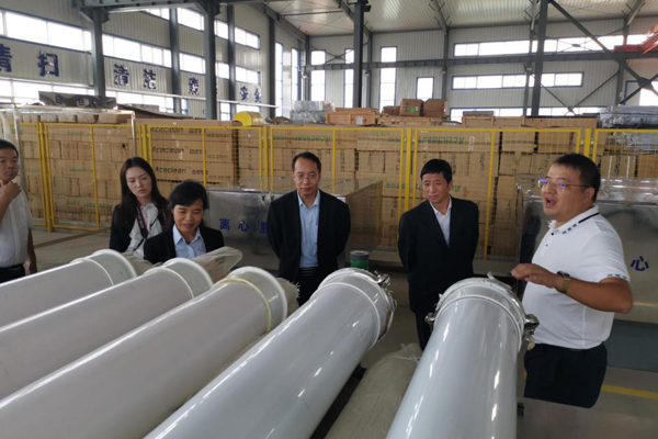 陜西航天建設(shè)集團(tuán)有限公司總經(jīng)理、黨委副書記謝明娟率隊(duì)赴遼寧一諾環(huán)保產(chǎn)業(yè)集團(tuán)開展考察調(diào)研工作