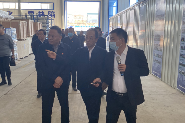 一諾環(huán)境總經(jīng)理騰勝平匯報公司生產(chǎn)情況 一諾環(huán)境總經(jīng)理騰勝平匯報公司生產(chǎn)情況